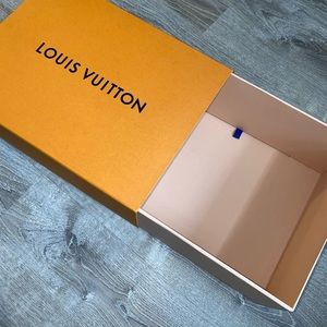 Louis Vuitton box
